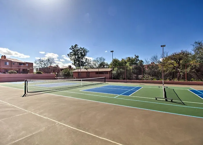 Holiday home 3 Mi To Sabino Canyon: W/ Perks! *